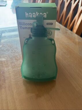 FREE w/ purchase - Haakaa Silicone Yummy Pouch